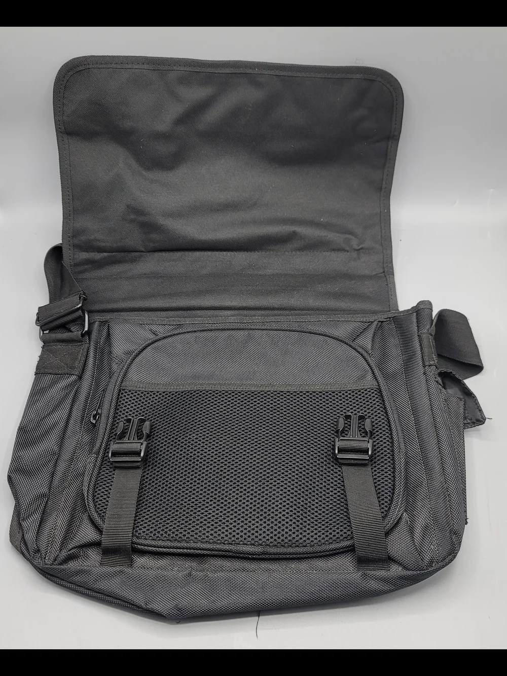 The North Face Laptop Black Messenger Bag Multi-Pockets Waist & Chest Strap